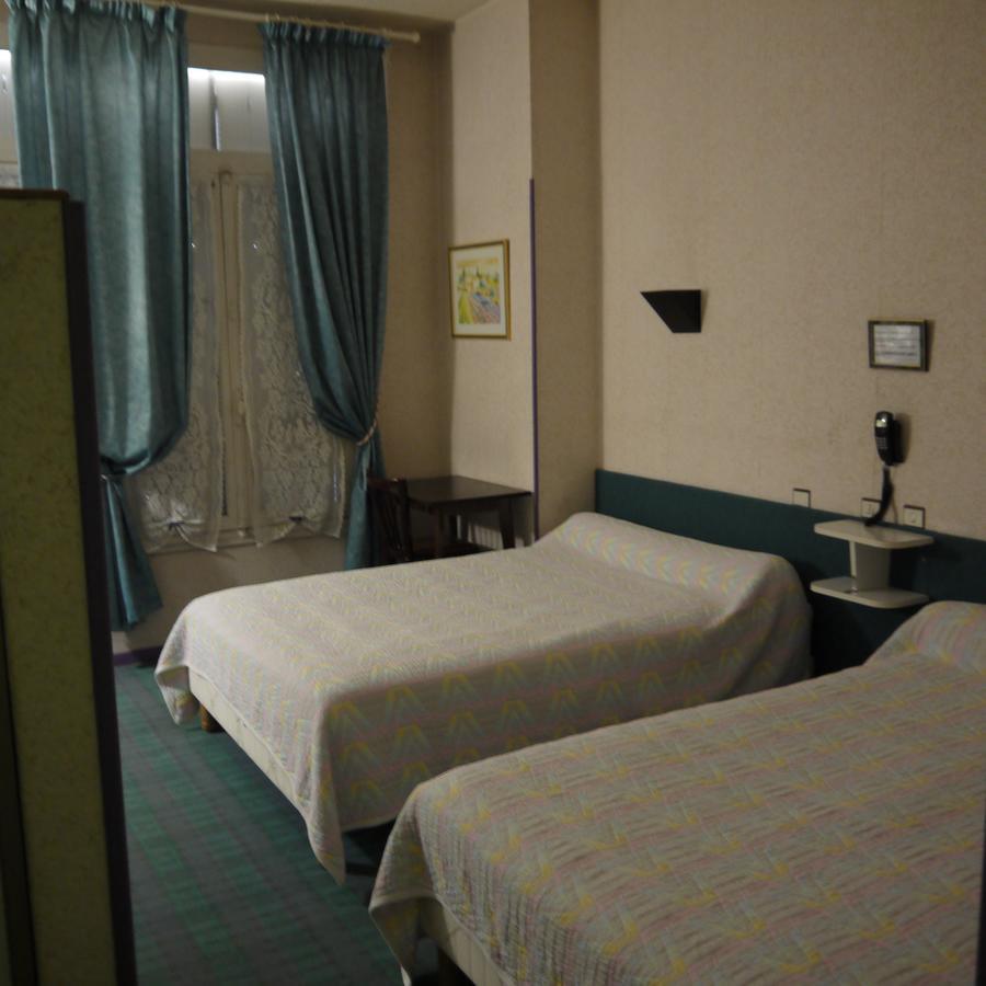 Hotel Saint-Charles Lourdes Exterior foto